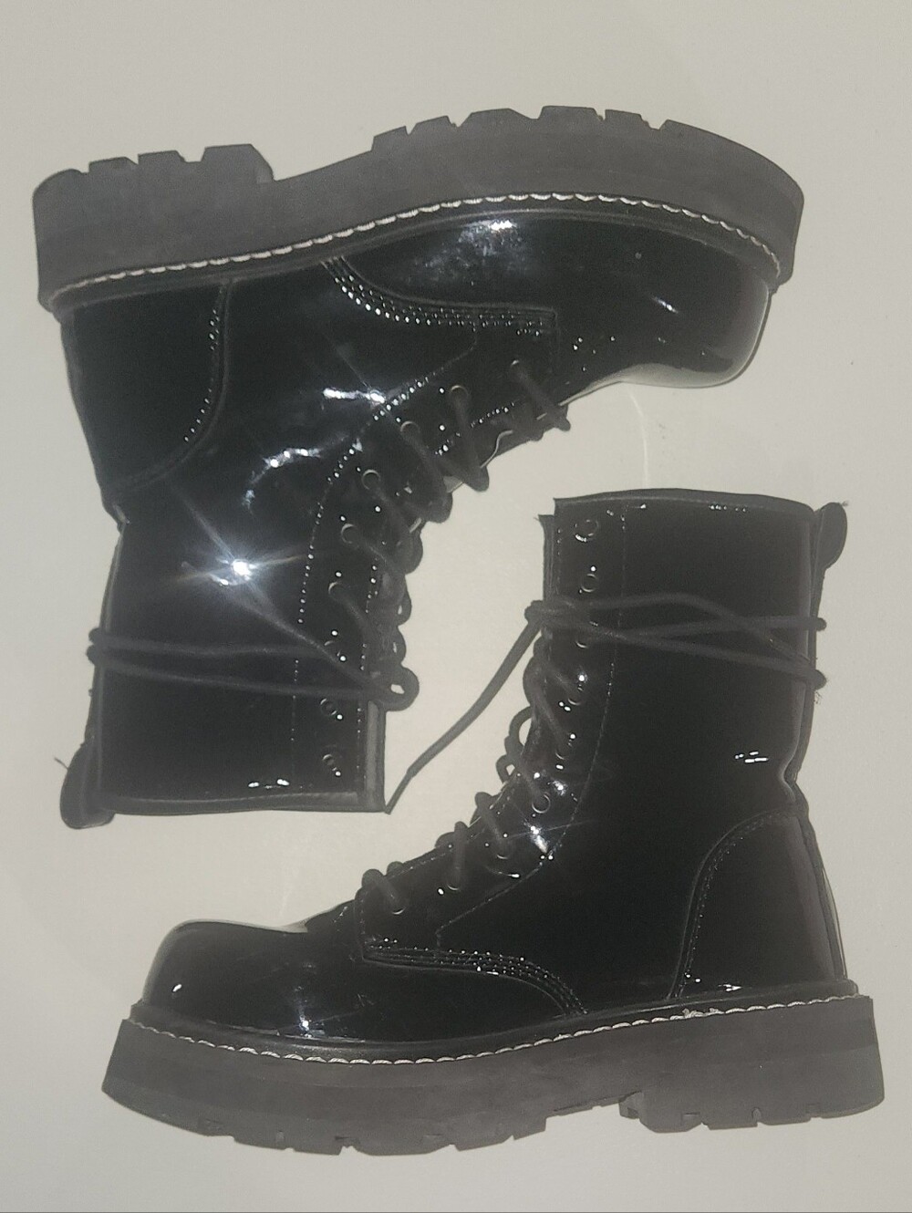 Avenger Black Patent Combat Boots Size 8.